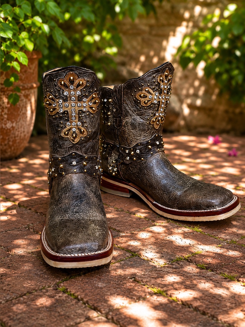 FERRINI Bohemian Festival Stampede Studded Distressed Leather Moto Boots, 7.5 B
